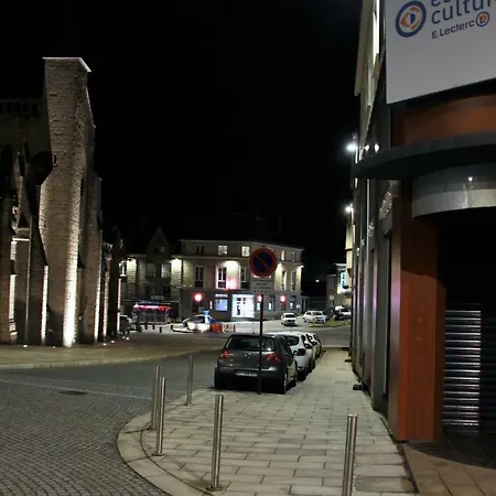 Hyper Centre - Quartier Du Chateau De *