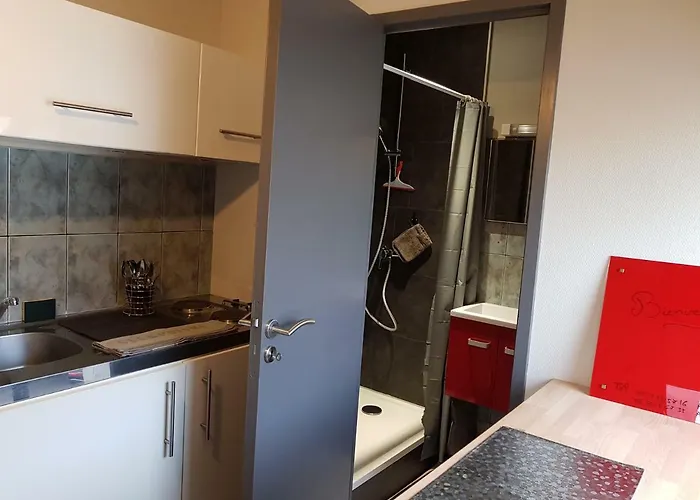 Hyper Centre - Quartier Du Chateau De Вир