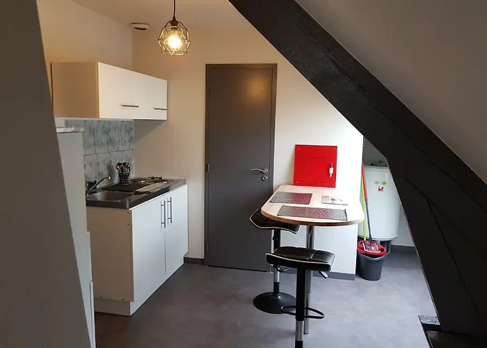 Hyper Centre - Quartier Du Chateau De * Вир